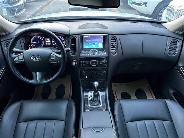 英菲尼迪QX50 2015款 2.5L 悦享版