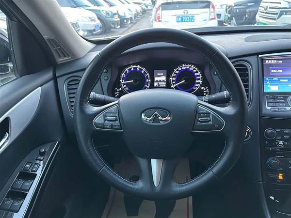 英菲尼迪QX50 2015款 2.5L 悦享版