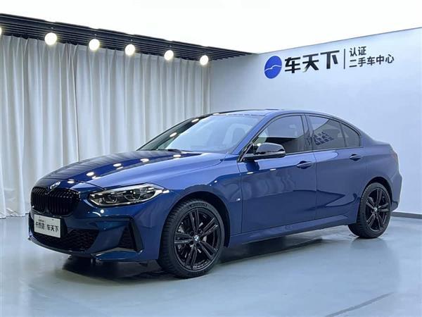 宝马1系 2022款 125i M运动曜夜版