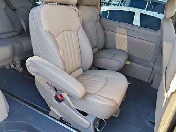 威霆 2013款 3.0L 精英版