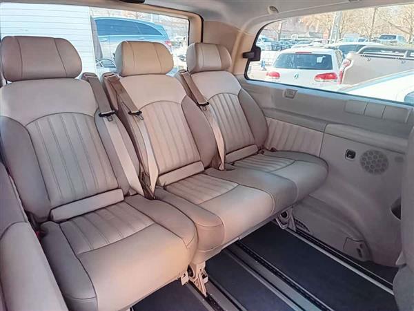 威霆 2013款 3.0L 精英版