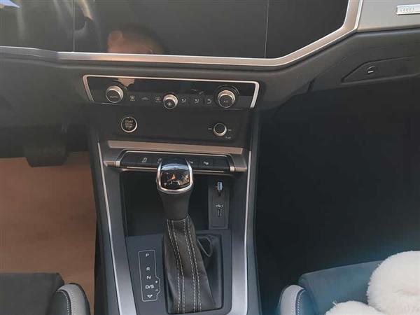 奥迪Q3 2021款 35 TFSI 时尚动感型