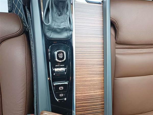 沃尔沃XC60 2021款 T5 四驱智远豪华版