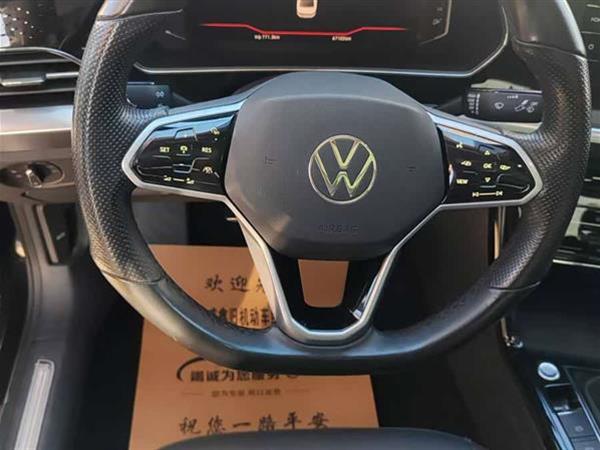 帕萨特 2022款 380TSI 豪华版