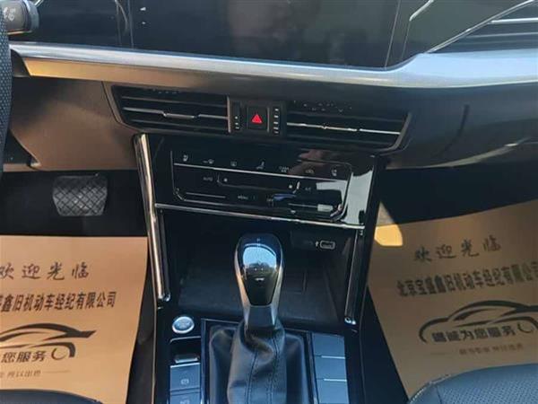 帕萨特 2022款 380TSI 豪华版