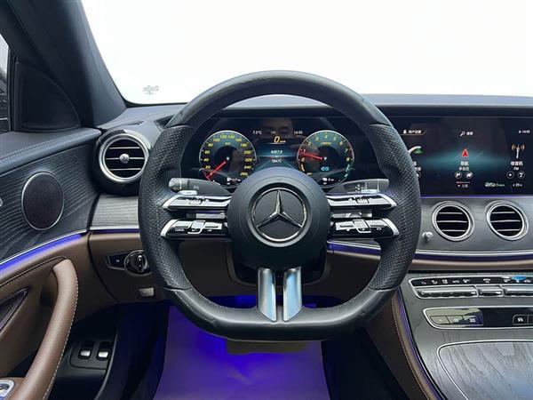 奔驰E级新能源 2023款 E 350 e L 插电式混合动力运动轿车