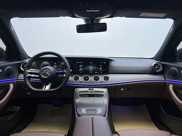 奔驰E级新能源 2023款 E 350 e L 插电式混合动力运动轿车