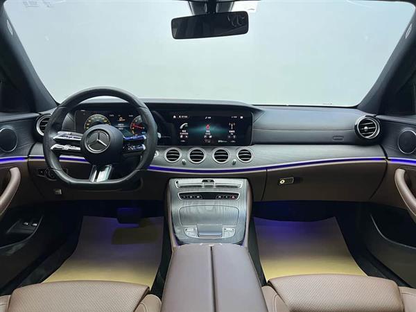 奔驰E级新能源 2023款 E 350 e L 插电式混合动力运动轿车