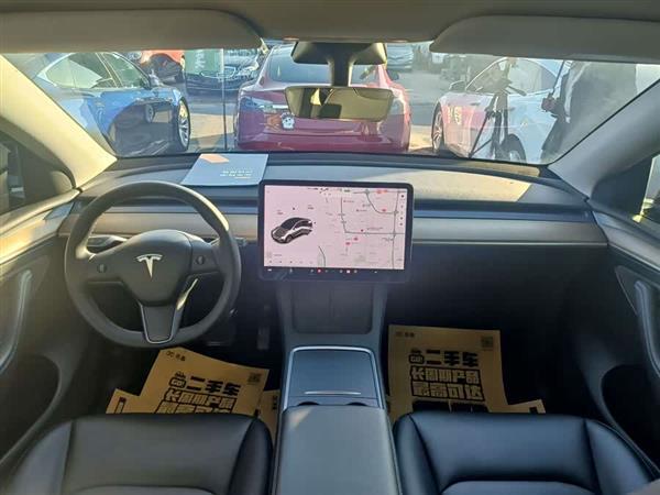 Model Y 2021款 标准续航后驱版