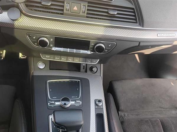 奥迪Q5L 2020款 45 TFSI 尊享运动型