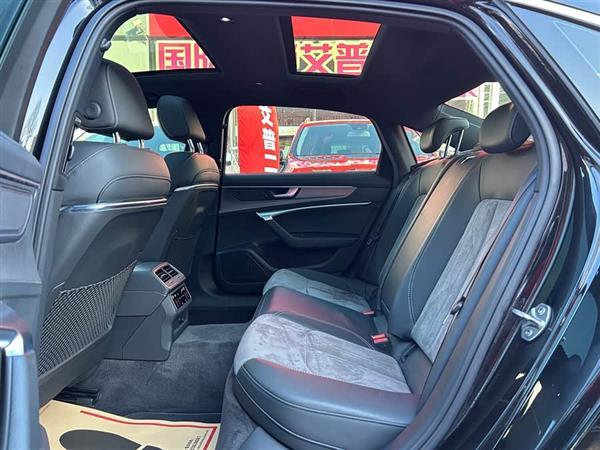 奥迪A6L 2020款 45 TFSI quattro 臻选动感型