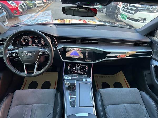奥迪A6L 2020款 45 TFSI quattro 臻选动感型