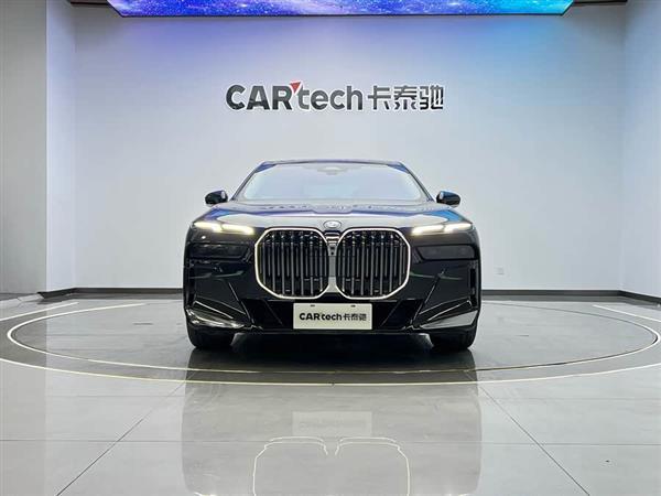 宝马7系 2023款 735Li M运动套装