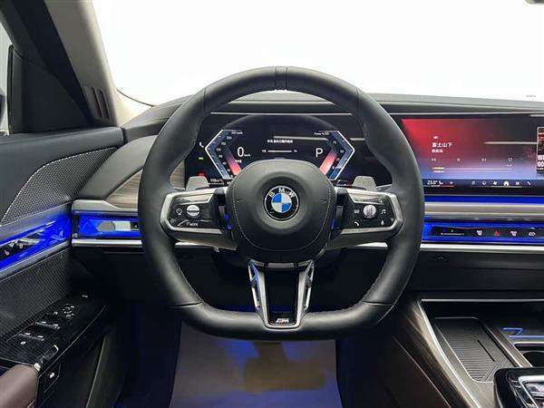 宝马7系 2023款 735Li M运动套装