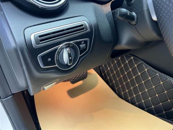 奔驰C级 2020款 C 260 L 运动版