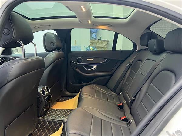 奔驰C级 2020款 C 260 L 运动版