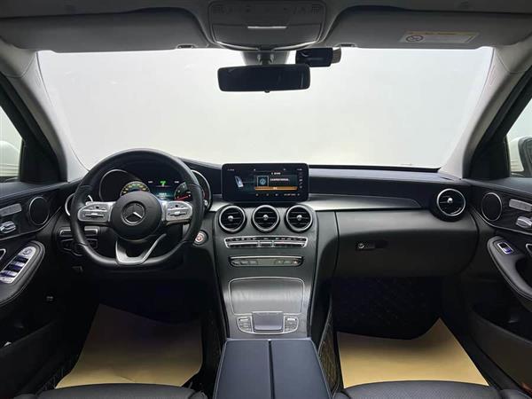 奔驰C级 2020款 C 260 L 运动版