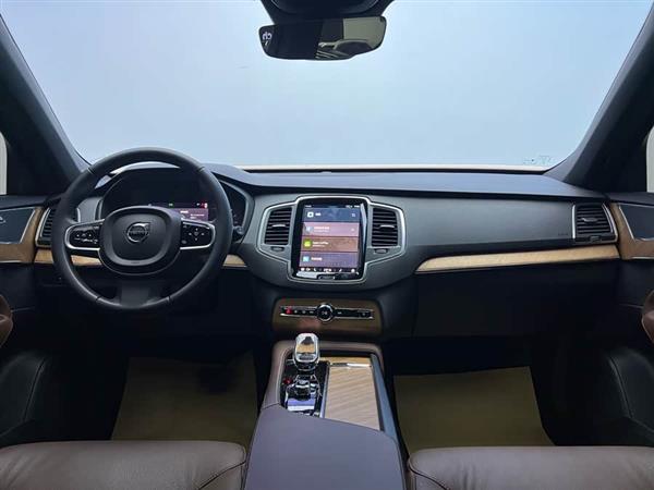 沃尔沃XC90 2024款 B5 智行豪华版 5座