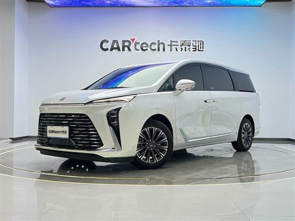 别克GL8 2025款 陆尊 尊享版