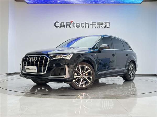 奥迪Q7 2023款 55 TFSI quattro S line运动型