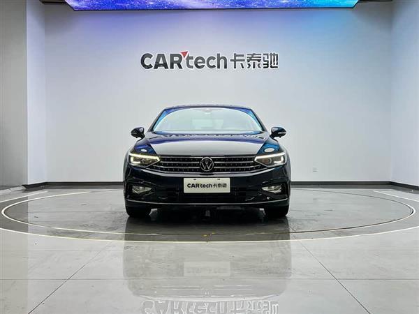 迈腾 2024款 200万辆众享款 330TSI DSG豪华型