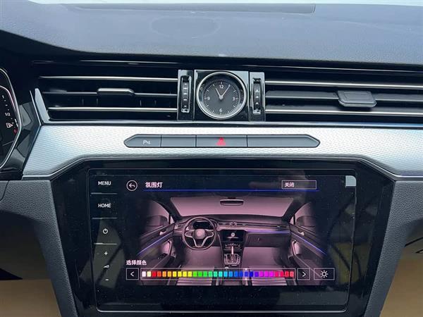 迈腾 2024款 200万辆众享款 330TSI DSG豪华型