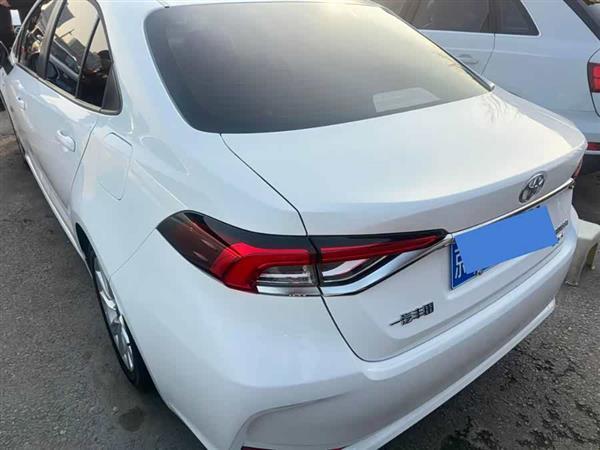 卡罗拉 2024款 1.8L 智能电混双擎 精英版