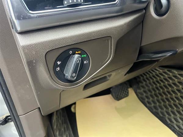 威然 2022款 330TSI 商务版