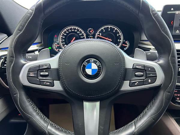宝马6系GT 2018款 640i xDrive M运动套装