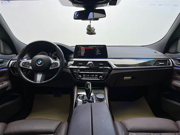 宝马6系GT 2018款 640i xDrive M运动套装