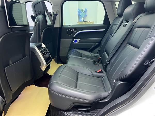揽胜运动 2020款 3.0 L6 SE