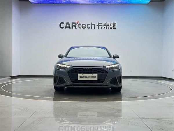 奥迪A4L 2022款 40 TFSI quattro RS套件燃速型