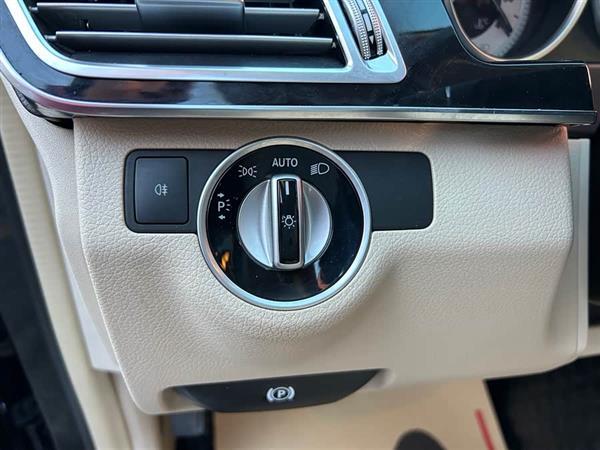奔驰E级 2015款 改款 E 260 L 运动型
