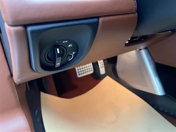 V8 Vantage 2011款 4.7L Sportshift Coupe