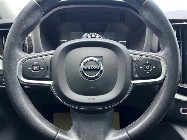 沃尔沃XC60 2021款 T5 四驱智逸豪华版