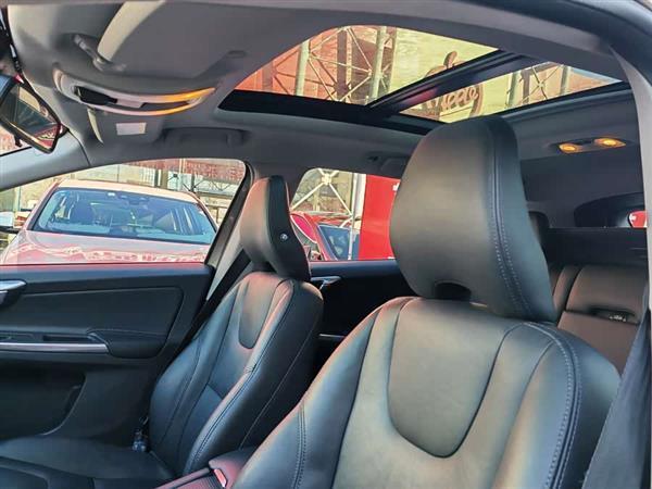 沃尔沃XC60 2015款 T5 智进版