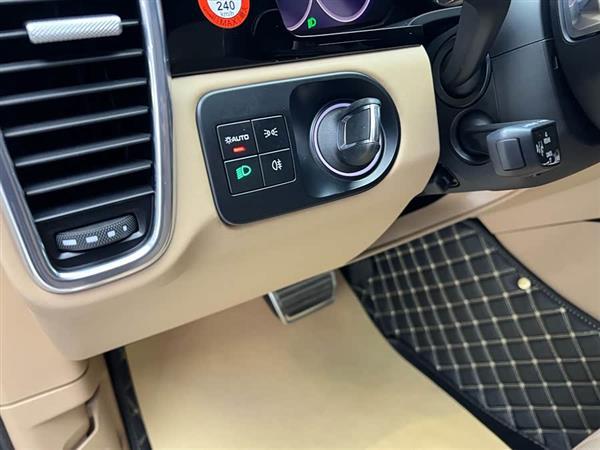Cayenne新能源 2021款 Cayenne E-Hybrid 2.0T