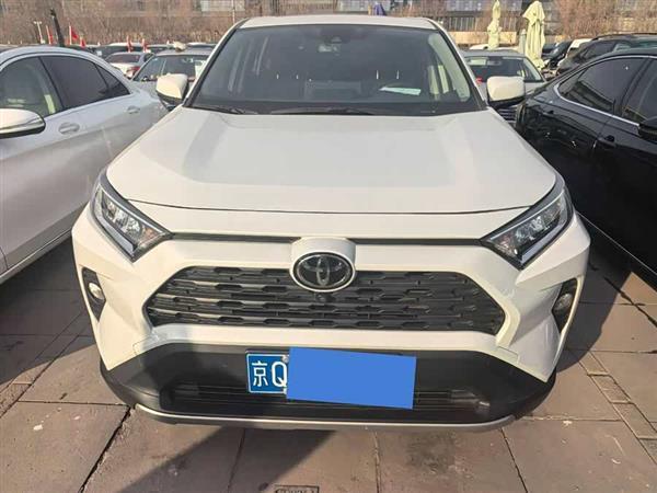 RAV4荣放 2021款 2.0L CVT两驱风尚PLUS版