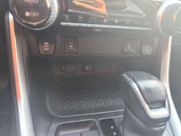RAV4荣放 2021款 2.0L CVT两驱风尚PLUS版