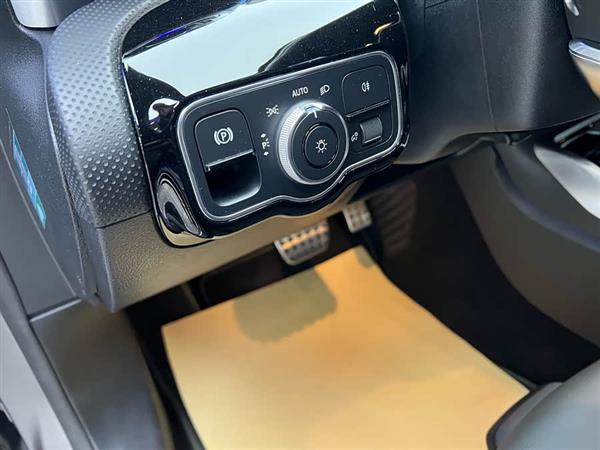 奔驰A级AMG(进口) 2020款 AMG A 35 4MATIC