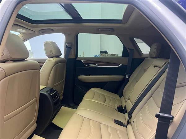 凯迪拉克XT5 2018款 28E 四驱铂金版