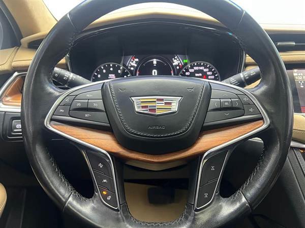 凯迪拉克XT5 2018款 28E 四驱铂金版