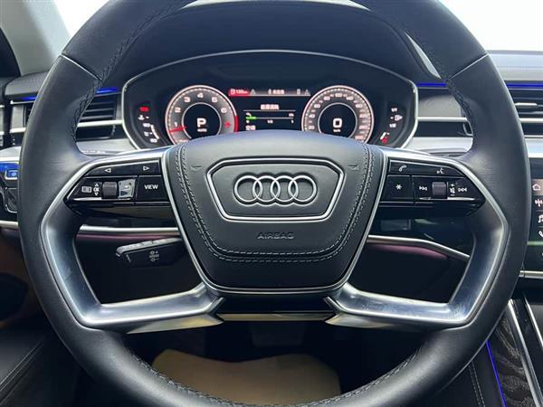 奥迪A8 2023款 A8L 50 TFSI quattro 臻选型