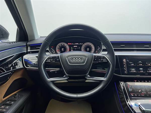 奥迪A8 2023款 A8L 50 TFSI quattro 臻选型