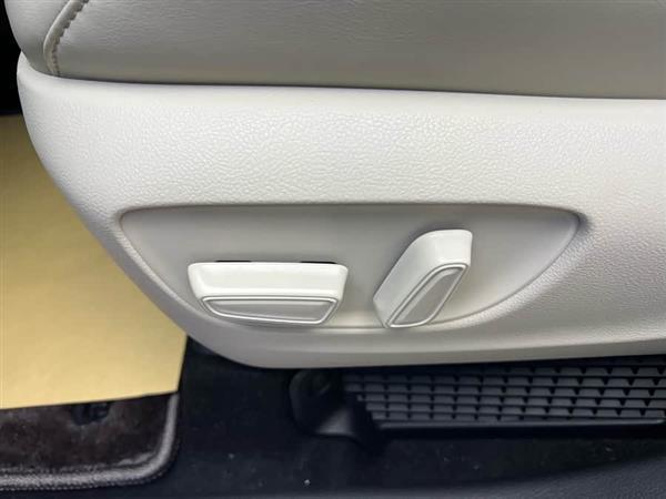 赛那SIENNA 2024款 2.5L混动 四驱尊贵版