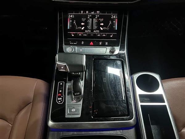 奥迪Q7 2020款 55 TFSI quattro S line运动型