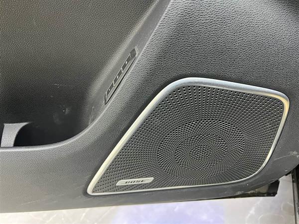 红旗HS7 2021款 3.0T 自动四驱智联旗畅版
