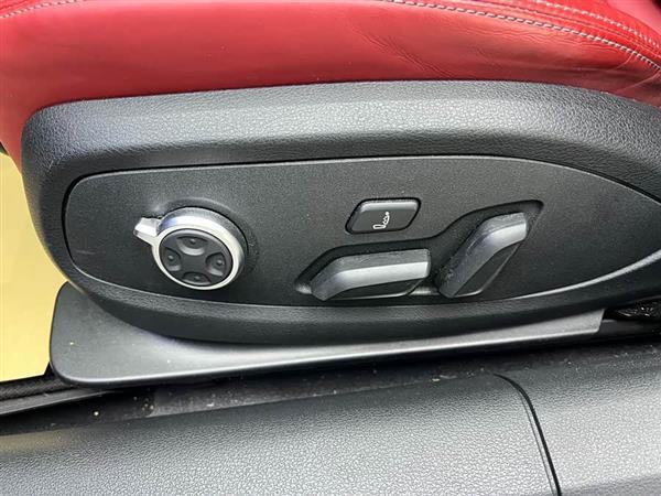 奥迪S4 2024款 S4 3.0TFSI