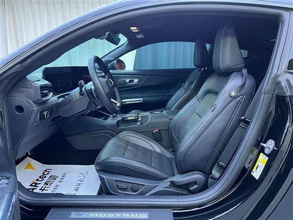 Mustang 2024款 2.3T EcoBoost 硬顶性能版