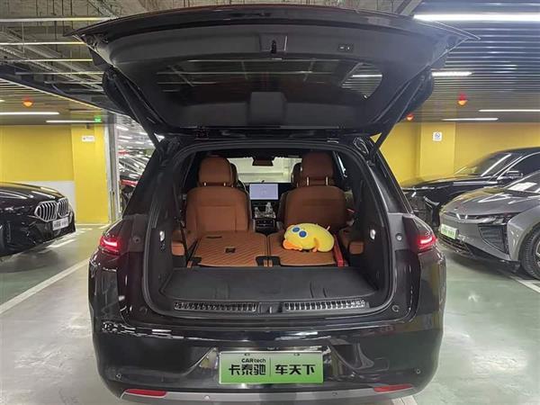 理想L8 2023款 Pro